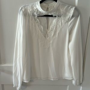 WAYF v-neck lace detail Blouse XS